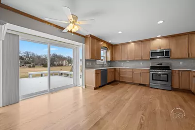 32 Dunham Place, Saint Charles, IL 60174 - Photo 9