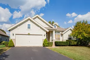 940 Beckett Crossing Dr, Mundelein, IL 60060 - Photo 1