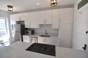 846 W Ainslie St, Chicago, IL 60640 - Photo 5