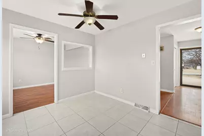 3208 Oakwood Drive, Joliet, IL 60431 - Photo 7