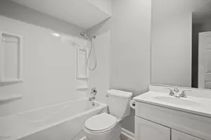 3208 Oakwood Dr, Joliet, IL 60431 - Photo 11