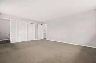 3208 Oakwood Dr, Joliet, IL 60431 - Photo 9