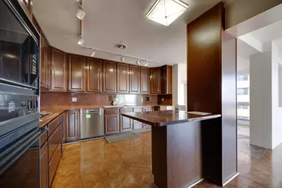 320 W Oakdale Avenue #1301-1302, Chicago, IL 60657 - Photo 9