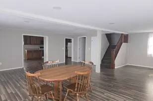 670 E First St, Dallas City, IL 62330 - Photo 9