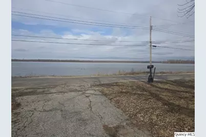 670 E 1st Street, Dallas City, IL 62330 - Photo 27