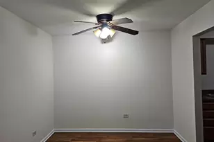 833 Village Quarter Rd, West Dundee, IL 60118 - Photo 11