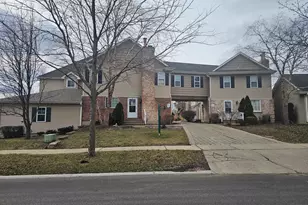 833 Village Quarter Rd, West Dundee, IL 60118 - Photo 1