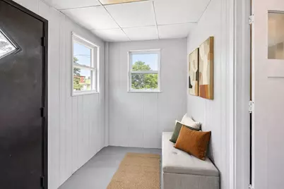 4575 N Narragansett Avenue, Chicago, IL 60630 - Photo 3