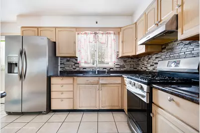 539 W Eggerding Drive, Addison, IL 60101 - Photo 7