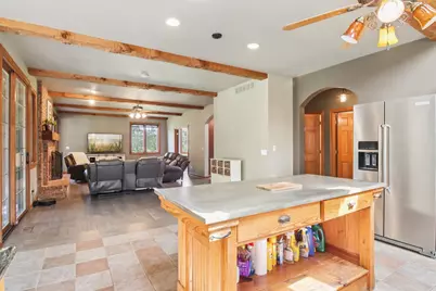 44W552 Volkening Circle, Hampshire, IL 60140 - Photo 5