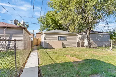 10342 S Calumet Avenue #1, Chicago, IL 60628 - Photo 25