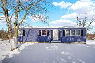 2322 W Loves Ln, Crete, IL 60417 - Photo 1