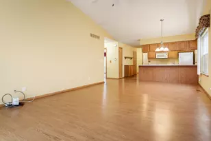 2420 Arnold Ave, Rockford, IL 61108 - Photo 11