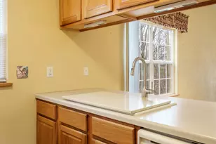 2420 Arnold Ave, Rockford, IL 61108 - Photo 19