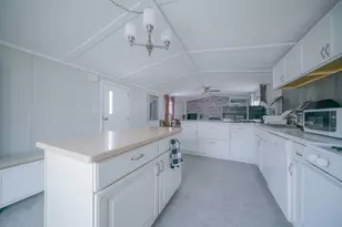 611 E Wood Ln, Belvidere, IL 61008 - Photo 17