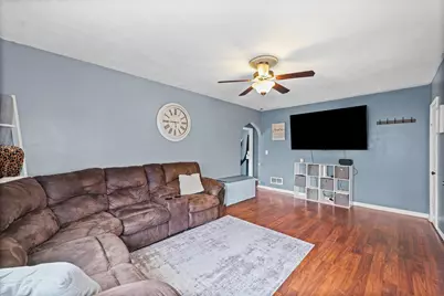 423 E Payson Street, Pontiac, IL 61764 - Photo 7