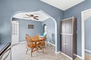 423 E Payson St, Pontiac, IL 61764 - Photo 13