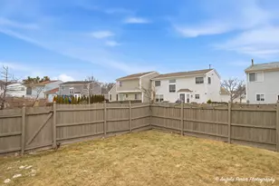 2366 Scott Ct, Round Lake Beach, IL 60073 - Photo 21