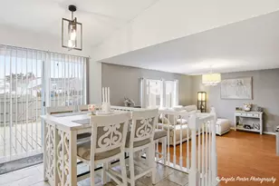 2366 Scott Ct, Round Lake Beach, IL 60073 - Photo 7