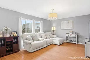 2366 Scott Ct, Round Lake Beach, IL 60073 - Photo 13