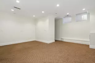 37 E Elm St, Chicago, IL 60611 - Photo 31