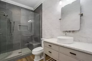 37 E Elm St, Chicago, IL 60611 - Photo 23