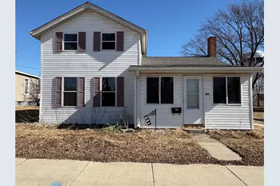 221 N 9th Street, Rochelle, IL 61068 - Photo 1