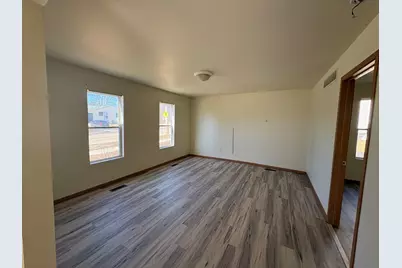 221 N 9th Street, Rochelle, IL 61068 - Photo 7