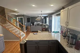 2009 Ashbrook Ct, Plainfield, IL 60586 - Photo 5