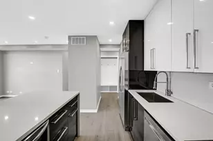 [Address not provided], Chicago, IL 60613 - Photo 5