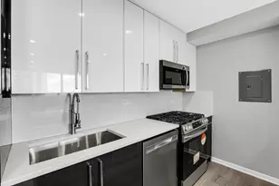 [Address not provided], Chicago, IL 60613 - Photo 3