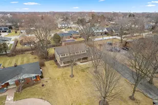 506 Timberline Dr, Joliet, IL 60431 - Photo 3