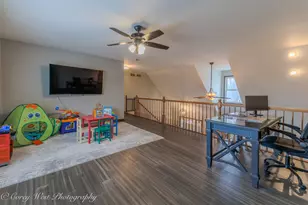 411 Meadow Ln, Hinckley, IL 60520 - Photo 19