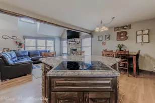 411 Meadow Ln, Hinckley, IL 60520 - Photo 11