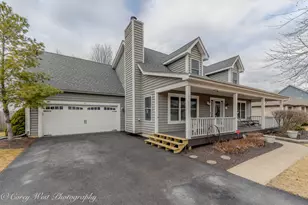 411 Meadow Ln, Hinckley, IL 60520 - Photo 3