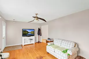 187 Alfred Dr, Sycamore, IL 60178 - Photo 11