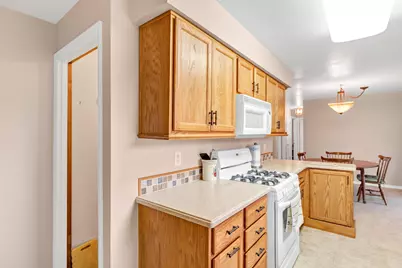 187 Alfred Drive, Sycamore, IL 60178 - Photo 7