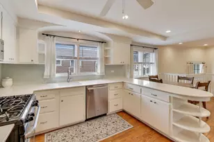 9825 S Winchester Ave, Chicago, IL 60643 - Photo 13