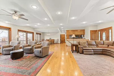 811 Sunset Drive, Mahomet, IL 61853 - Photo 11