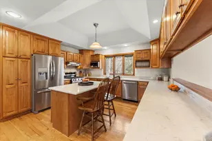 811 Sunset Dr, Mahomet, IL 61853 - Photo 15