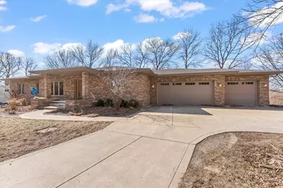 811 Sunset Drive, Mahomet, IL 61853 - Photo 47