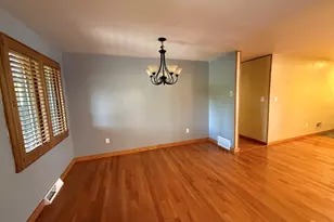 2116 14th St, Peru, IL 61354 - Photo 9