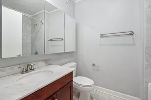 201 N Westshore Dr, Chicago, IL 60601 - Photo 19