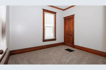 907 E Madison Street, Pontiac, IL 61764 - Photo 15