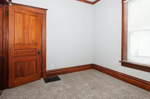 907 E Madison St, Pontiac, IL 61764 - Photo 17