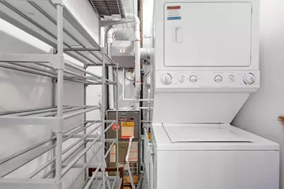 3435 W Sunnyside Avenue #3W, Chicago, IL 60625 - Photo 17