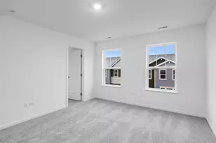 414 Red Oak Cir, Volo, IL 60020 - Photo 7