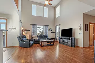 1203 Devon Dr, Antioch, IL 60002 - Photo 5