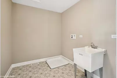 276 Masters Drive, Addison, IL 60101 - Photo 13