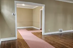 512 N Ridgeland Ave, Oak Park, IL 60302 - Photo 5